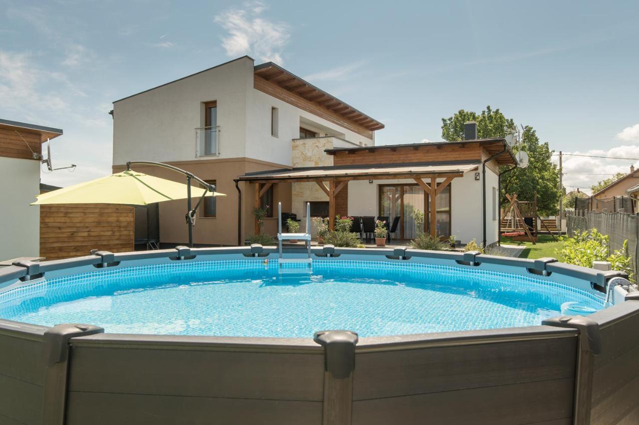 Villa Eszterhaz Balatonkeresztur